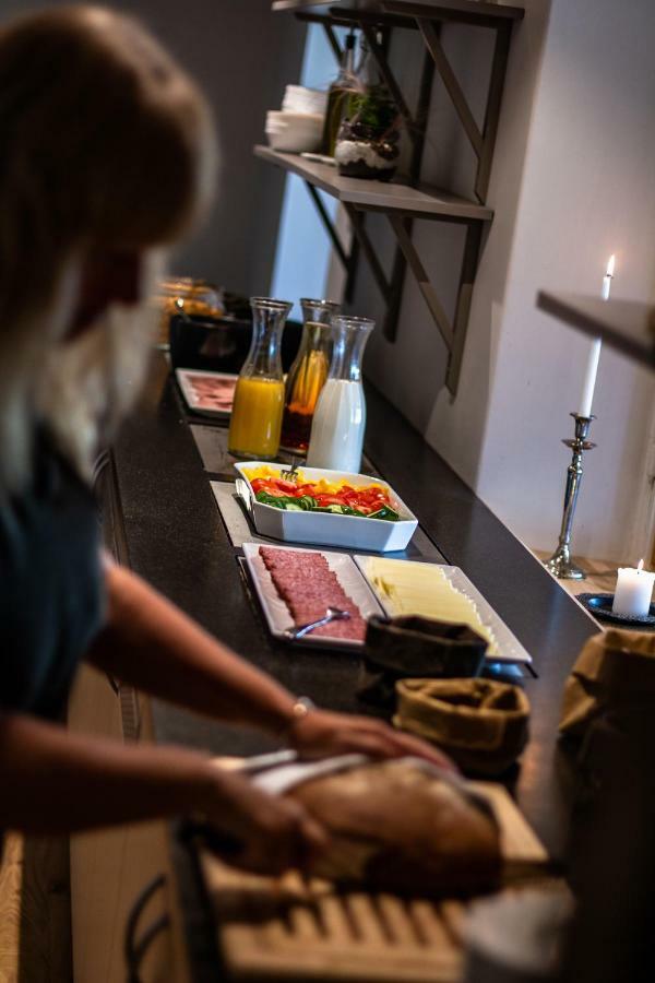Hotel Hehrne Koek & Konferens Vänersborg Dış mekan fotoğraf